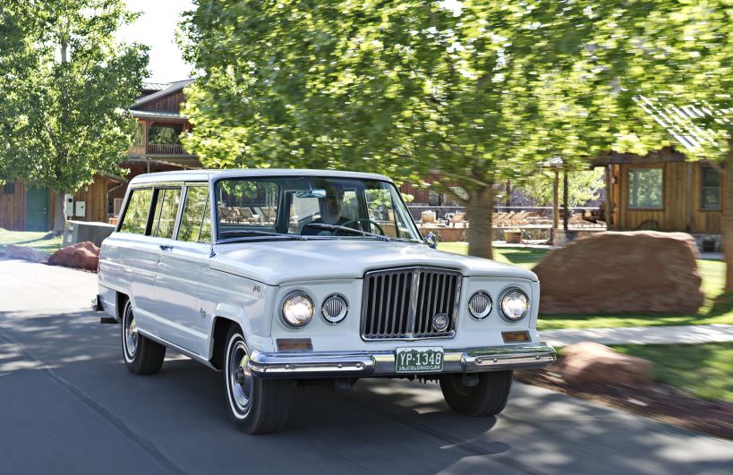 Jeep Wagoneer