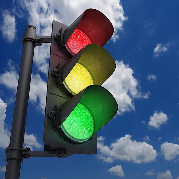 The first three-coloured traffic lights for a four-way highway